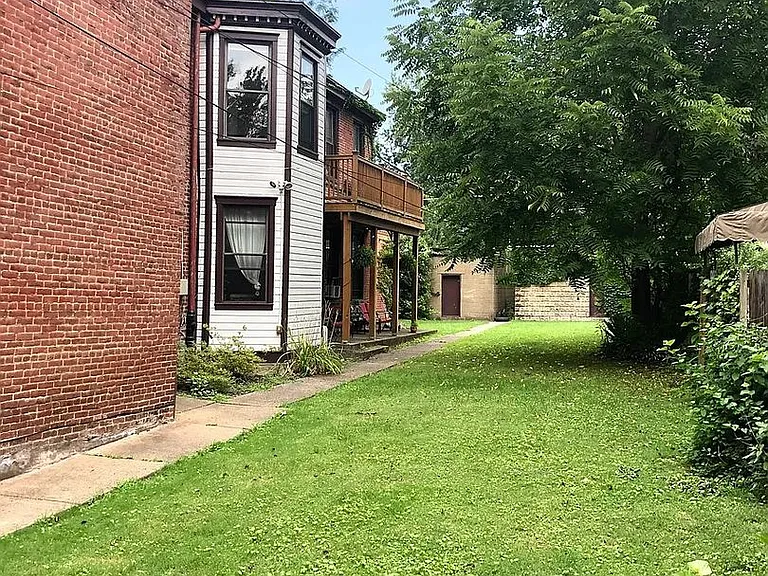 1416 Sheffield St — Photo 18