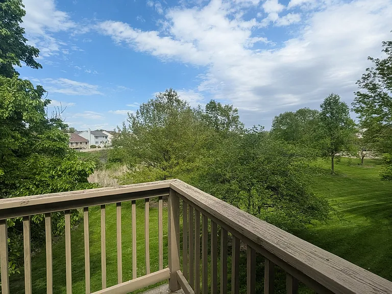 2809 Kentshire Ct — Photo 2