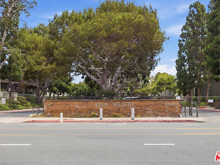 13322 Maxella Ave #7 — Photo 24