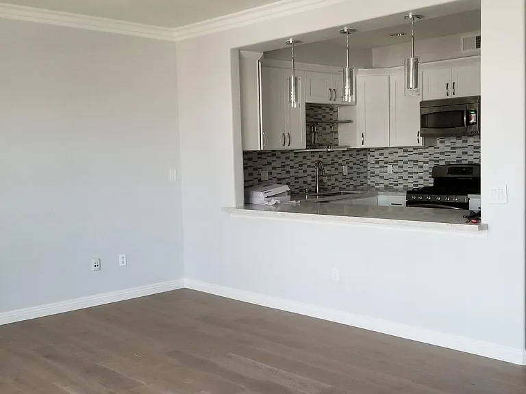 360 Avenue 26 #121 — Photo 8