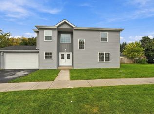 201 N Bierman Ave, Villa Park, IL 60181