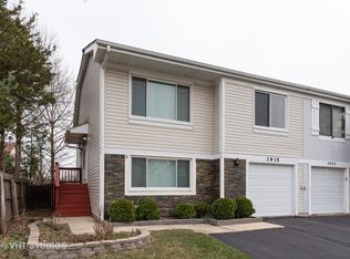 3935 Port Dr, Hanover Park, IL 60133