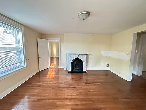 133 Hobart St #2B Photo 1