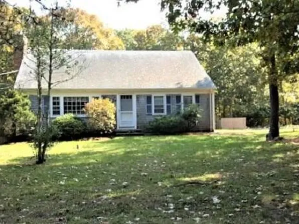 42 Hippogriffe Road, Dennis, MA 02638