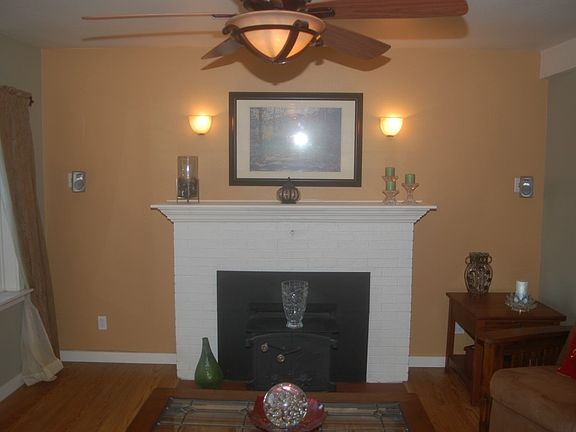 4th image of 1417 W Stewart