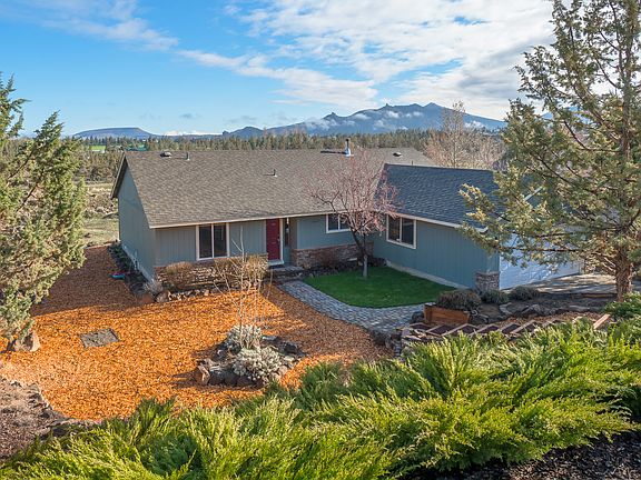 2nd image of 1565 Majestic Rock Dr