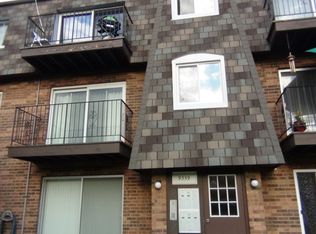9359 Bay Colony Dr APT 3S, Des Plaines, IL 60016