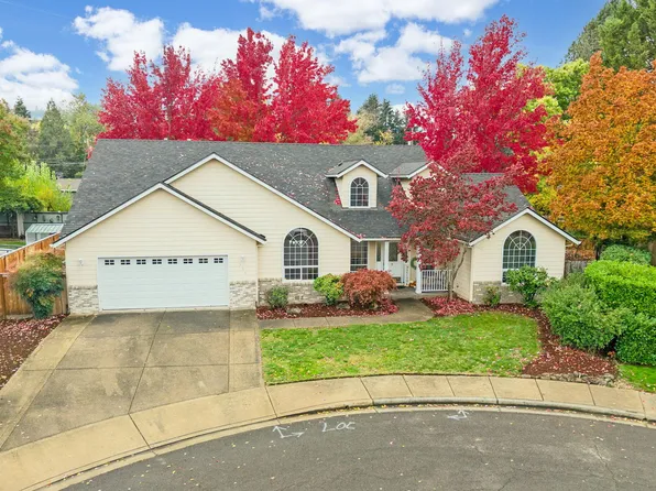 555 Carriage Ct, Jacksonville, OR 97530