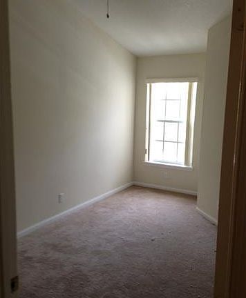 3rd image of 9700 Porta Leona Ln