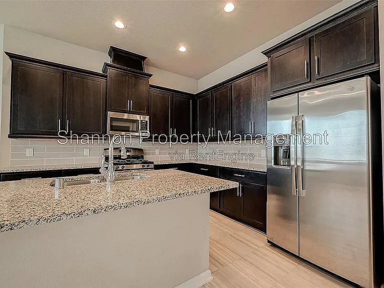 2559 Terrace Point Dr — Photo 15