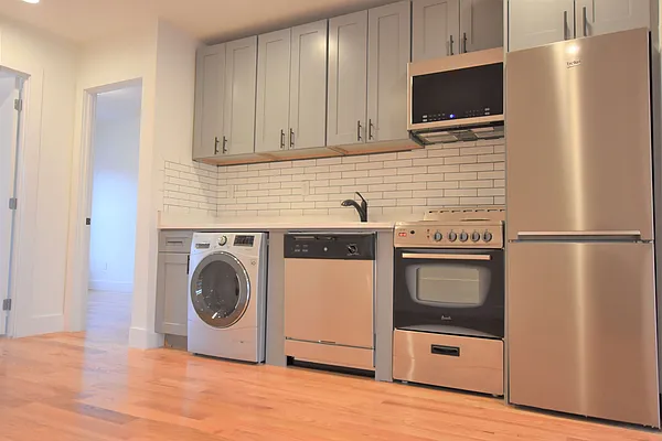 Rented by Bold New York | media 2