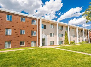 1032 Duluth St APT 101, Saint Paul, MN 55106