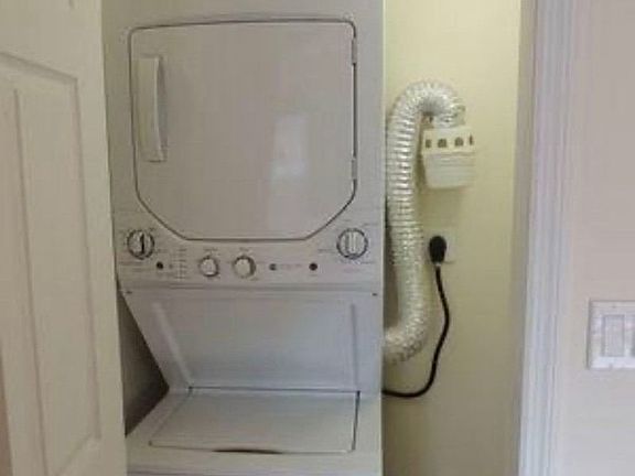 4th image of 9740 64th Ave APT 6C