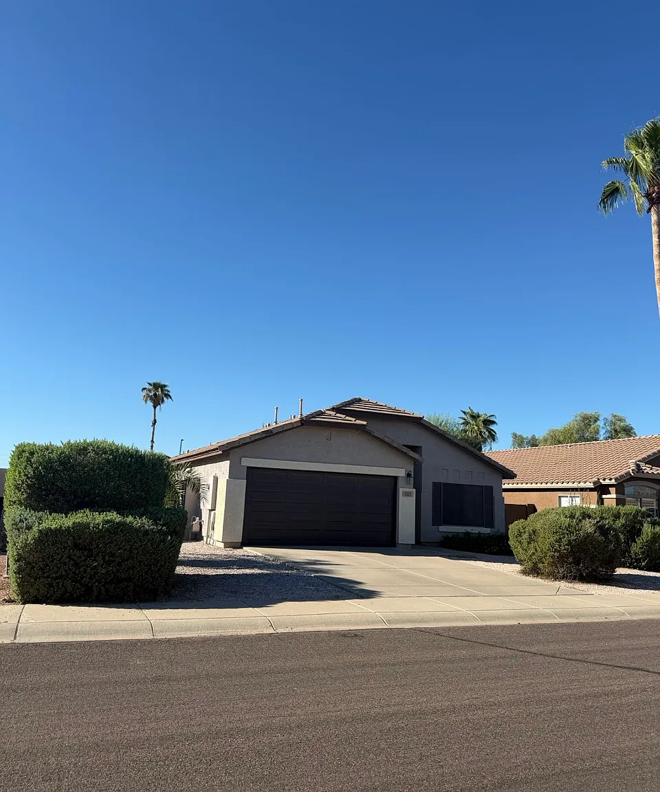 3 bed, 1544 sqft, $2,195 — Photo 1