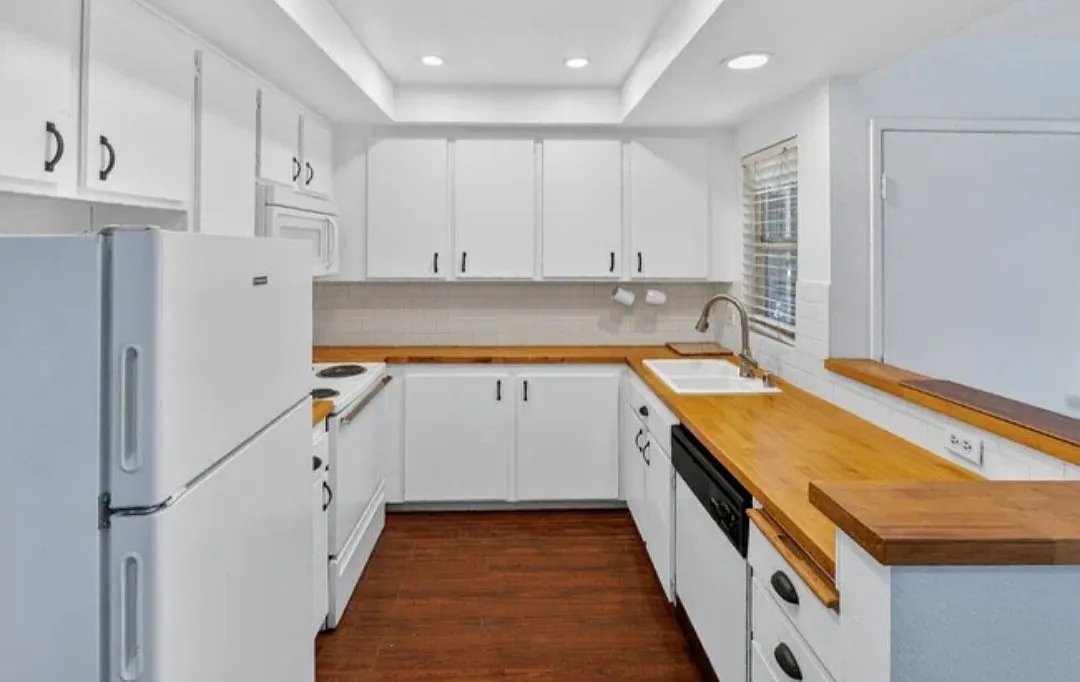 1 bed, 535 sqft, $2,200 — Photo 2
