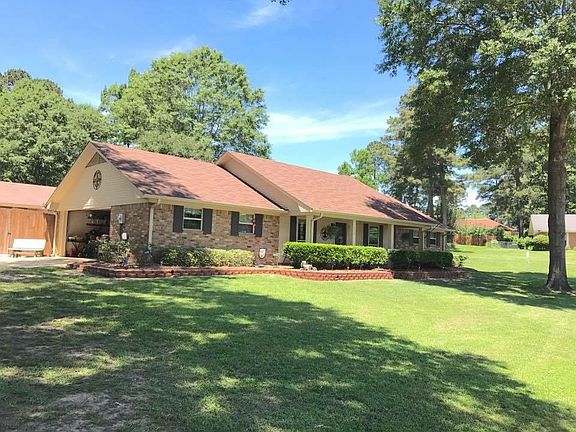 2nd image of 319 Windridge Dr