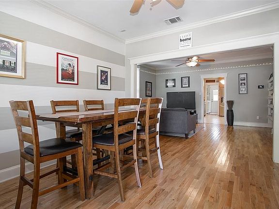 4th image of 1321 College Ave