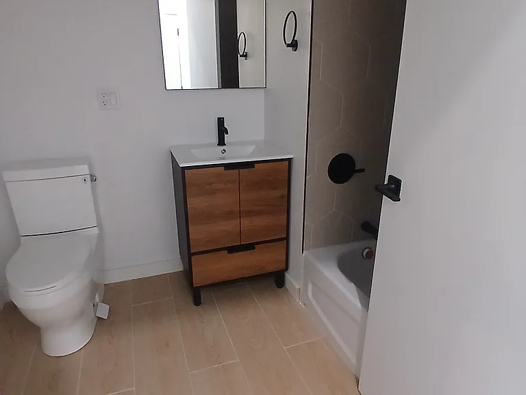 76 Webster St #VAR1A — Photo 11