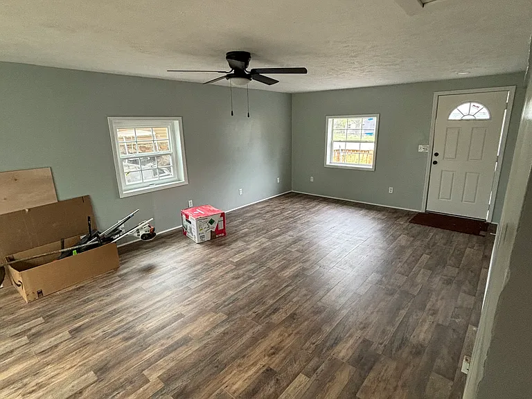 307 Fayette St SE — Photo 6
