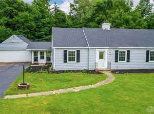 1768 Shady Ln, Beavercreek, OH 45432