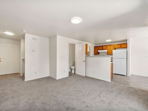4th image of 3932 Village Dr