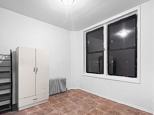 2nd image of 195 Madison St #15
