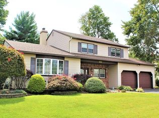 205 Normandy Rd, Edison, NJ 08820
