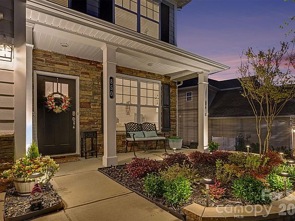 5th image of 850 Coralbell Way