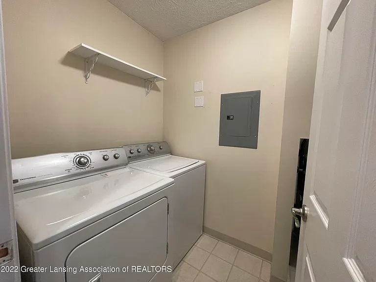 3021 Birch Row Dr #6 — Photo 4