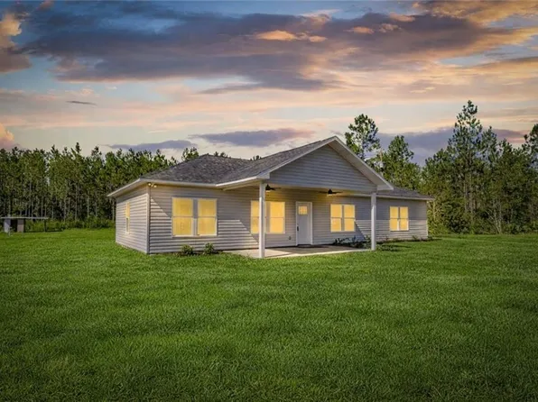477 Pickett Mill Trl, Waynesville, GA 31566