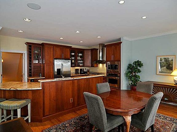 5th image of 55 Leeshore Ln #57