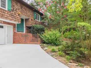 706 Ragsdale Rd, Jamestown, NC 27282