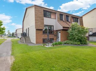 14 Woodvale Grn #1A, Ottawa, ON K2G4G8