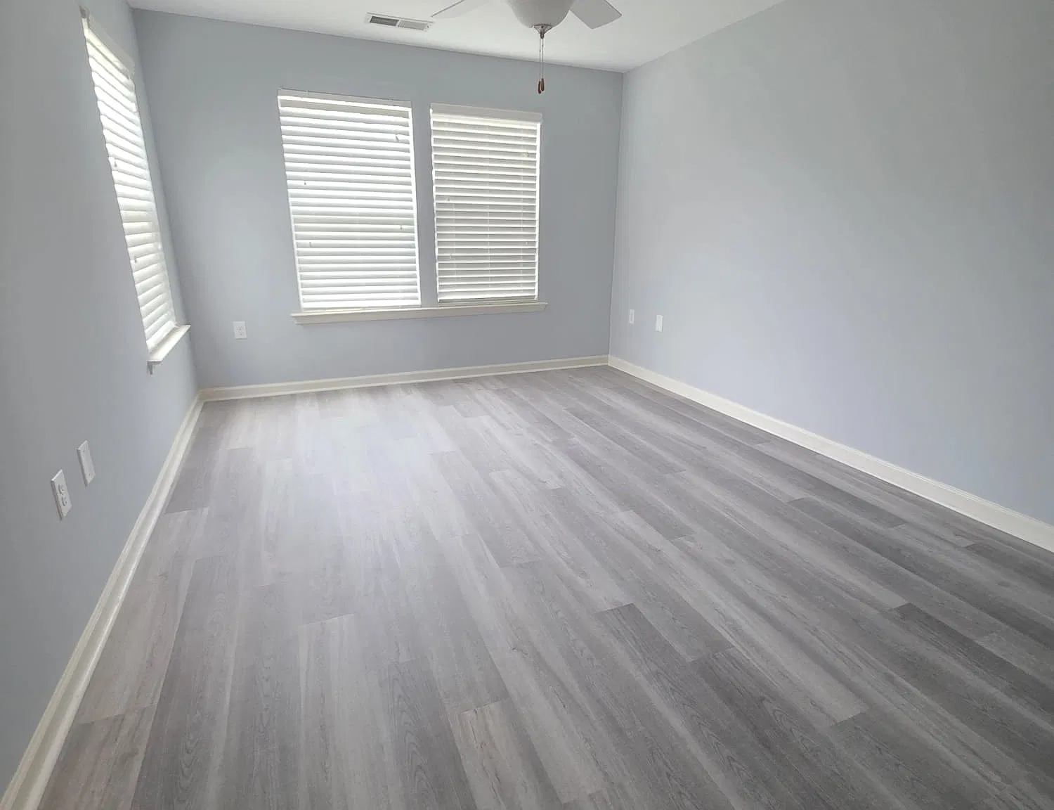 3 bed, 2404 sqft, $1,850 — Photo 2