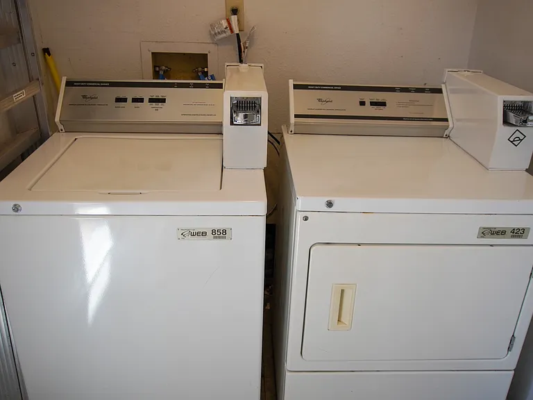 on site coin laundry
