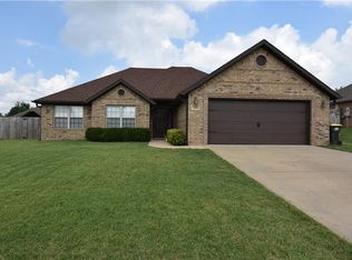 112 McDaniel St, Lowell, AR 72745