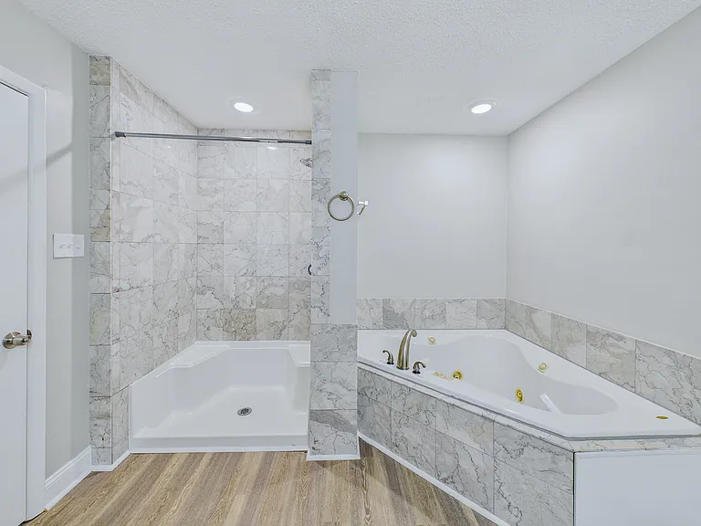 8210 Park Ave-32_06292026