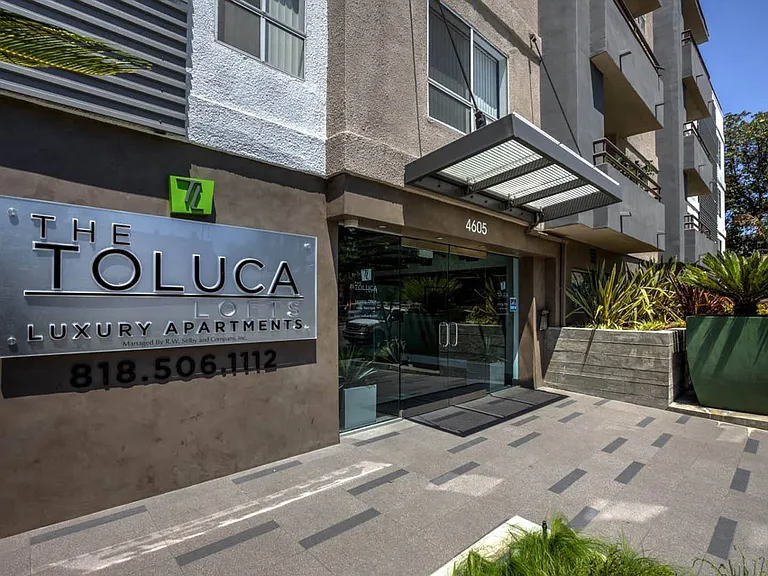 Toluca Lofts — Photo 14