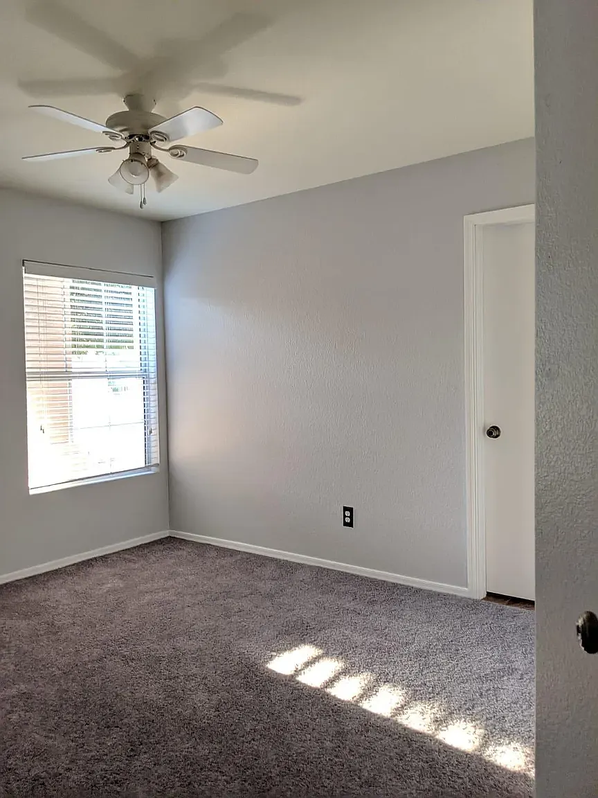 4 bed, 1785 sqft, $2,590 — Photo 3