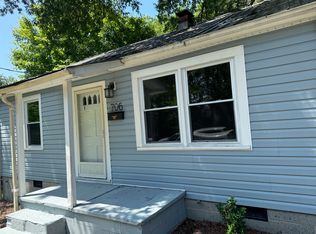 706 Davie Rd, Carrboro, NC 27510