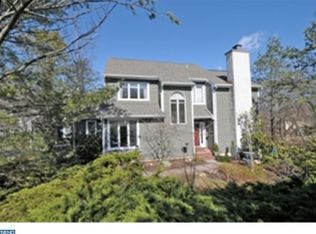 39 Horseshoe Ln, Newtown Square, PA 19073