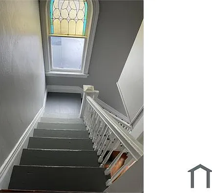 22 Warwick Ave #UPSTAIR — Photo 5
