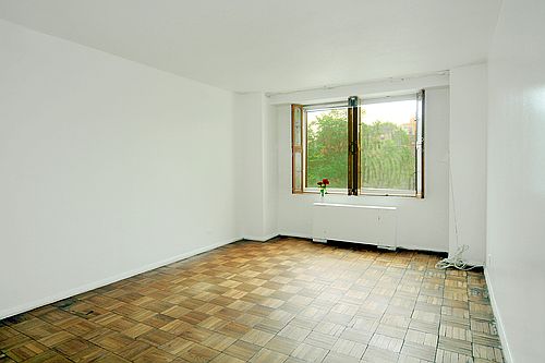 3rd image of 3333 Henry Hudson Pkwy W APT 3B
