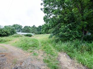 425 Calvert Ridge Rd, Westmoreland, TN 37186