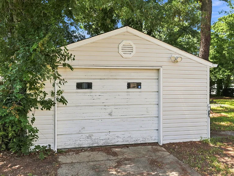 24 Warren Dr — Photo 30