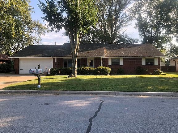2nd image of 1804 SE 18th St