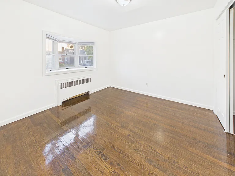 9 Ferndale Dr — Photo 6