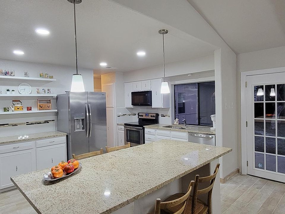 1st image of 5526 Excalibur Dr