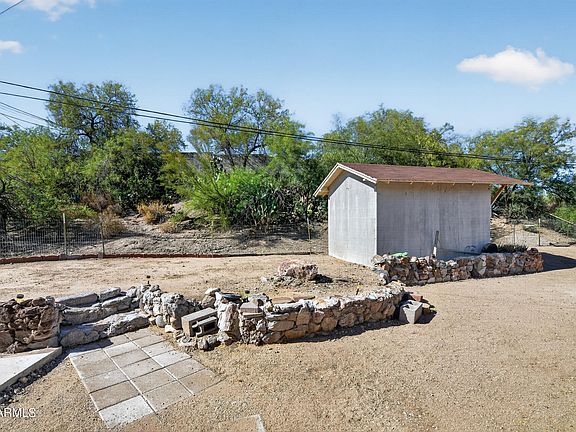 3rd image of 500 N OXBOW Drive
