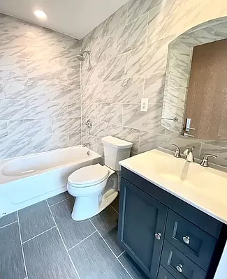 Rented by Current Real Estate Advisors | media 12